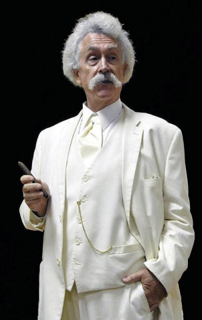 Rod Rawlings portrays Mark Twain